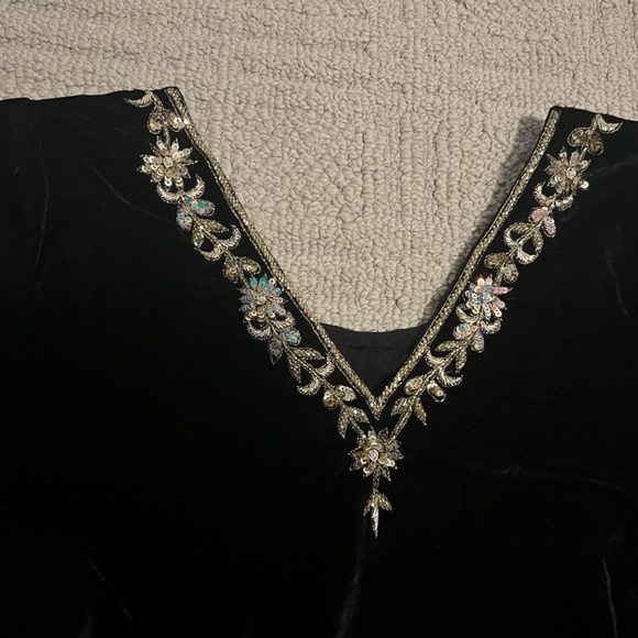 Black brand new velvet plazo suit with dupatta, available in shawl also - Picture 4 of 10